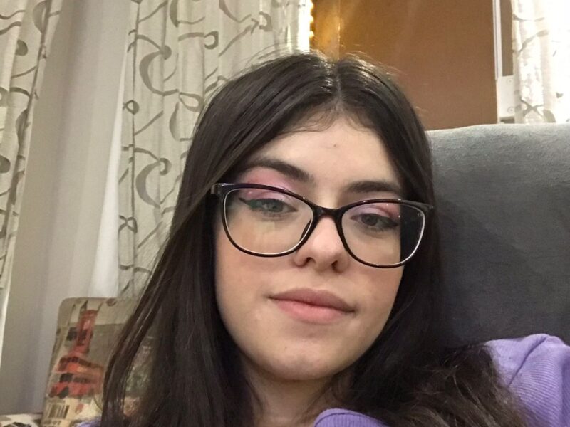 Vivian Ribeiro - Monitora creche / Auxiliar Veterinária